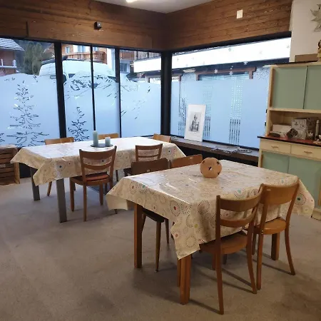 Ferienhaus Adonis Апартаменты Саас-Грунд